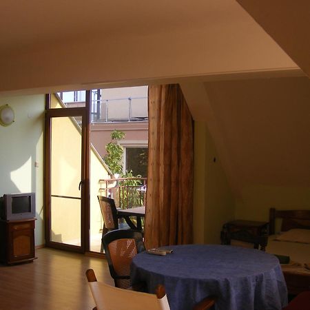 Guest House "Zora - Sarafovo" Burgas Exterior foto