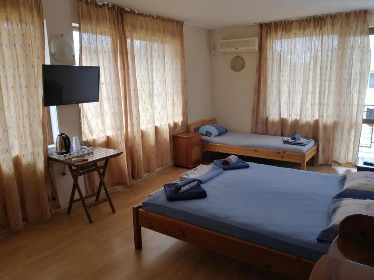 Guest House "Zora - Sarafovo" Burgas Exterior foto