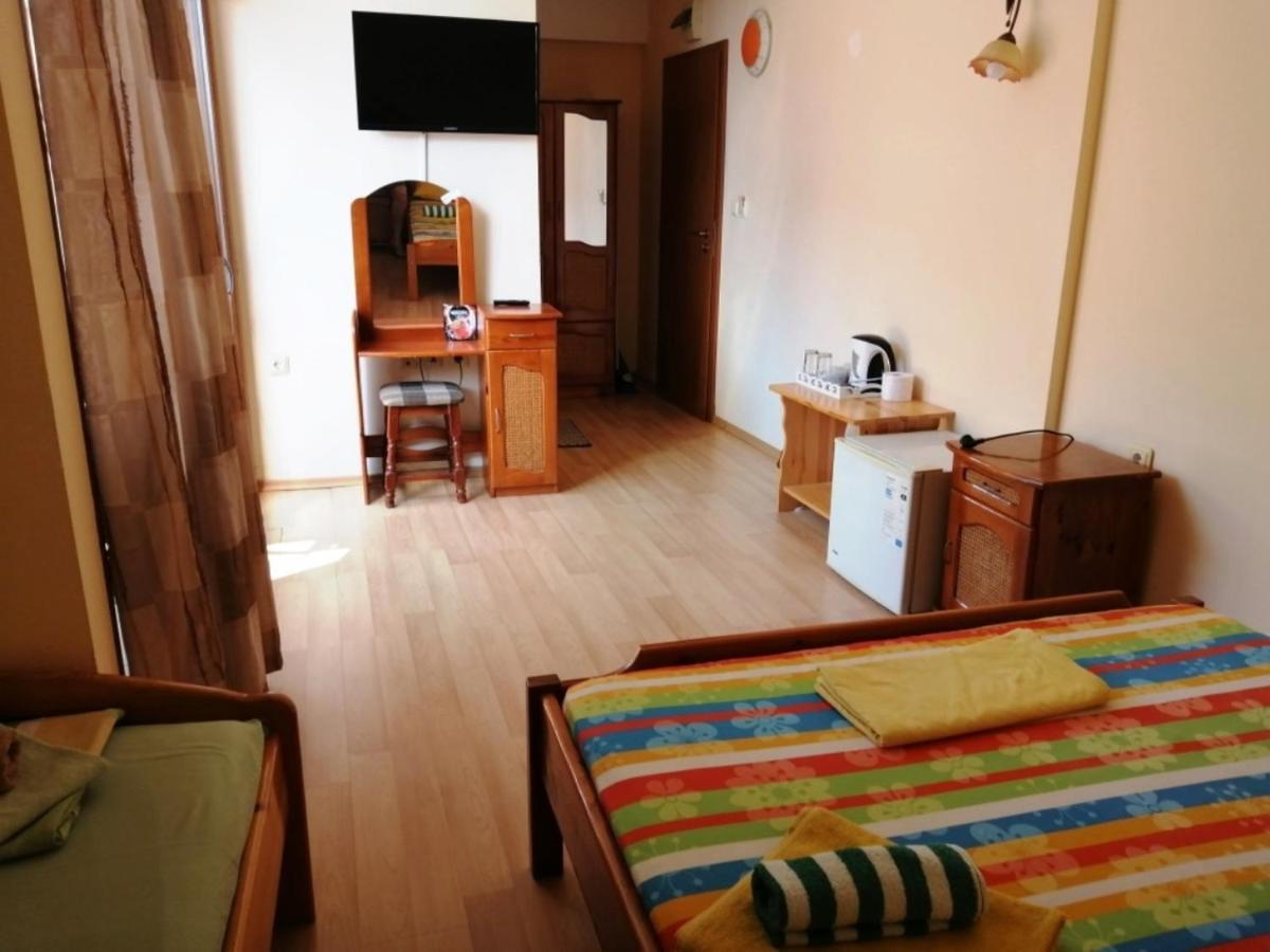 Guest House "Zora - Sarafovo" Burgas Exterior foto