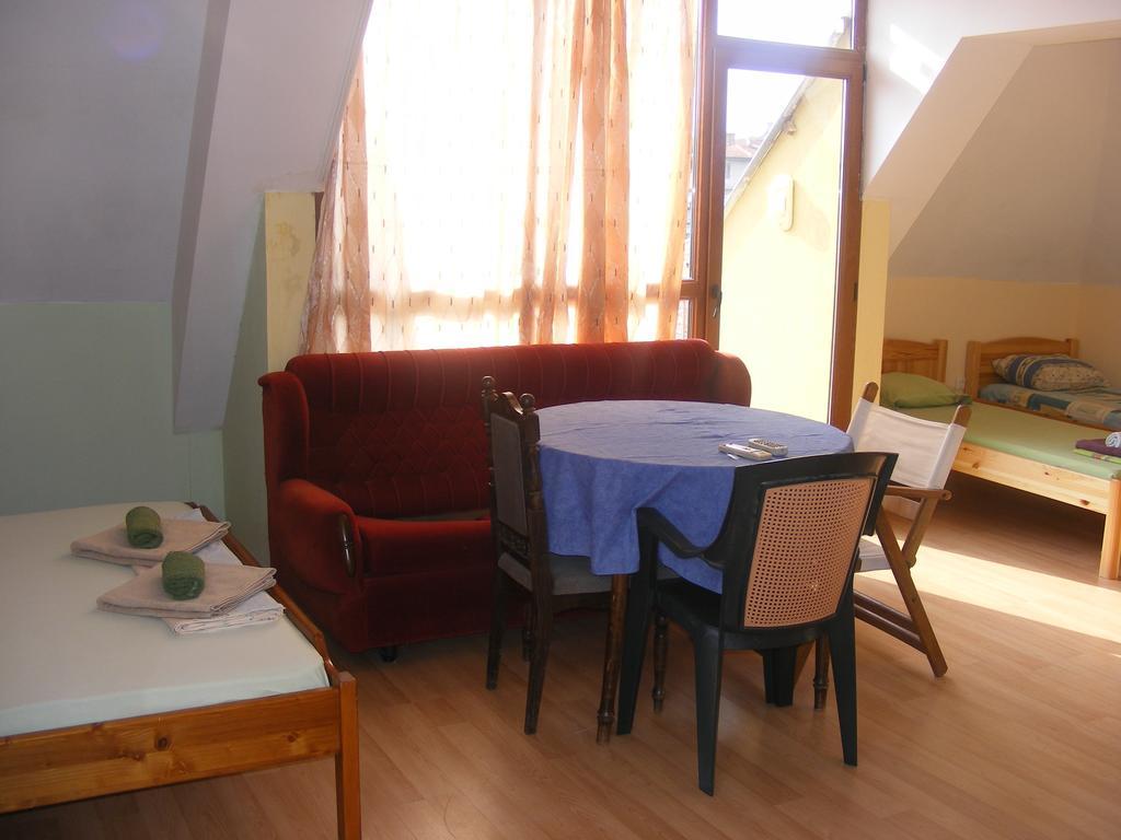 Guest House "Zora - Sarafovo" Burgas Exterior foto