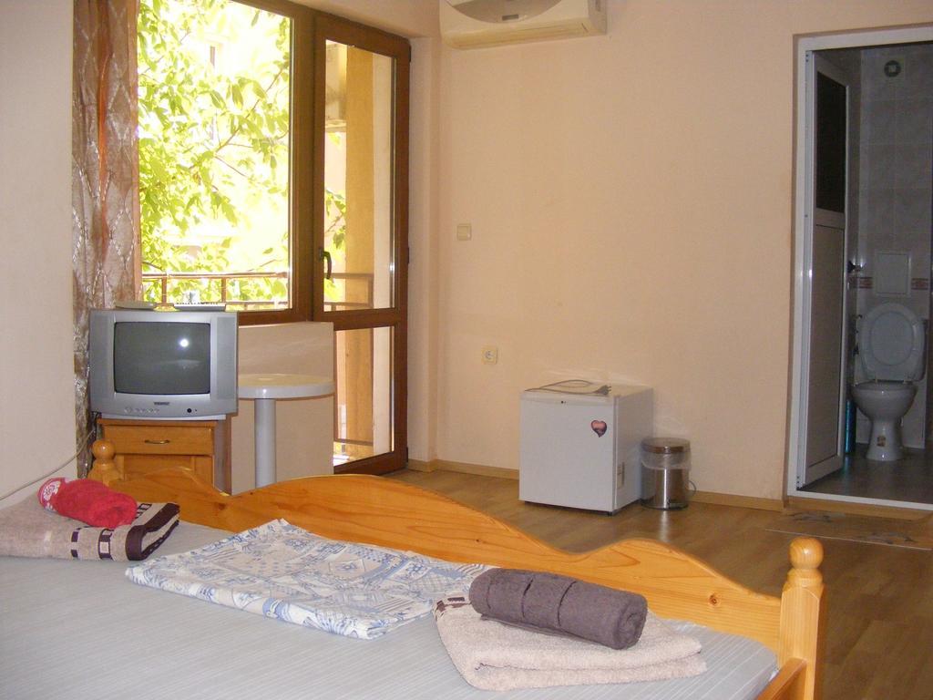 Guest House "Zora - Sarafovo" Burgas Exterior foto