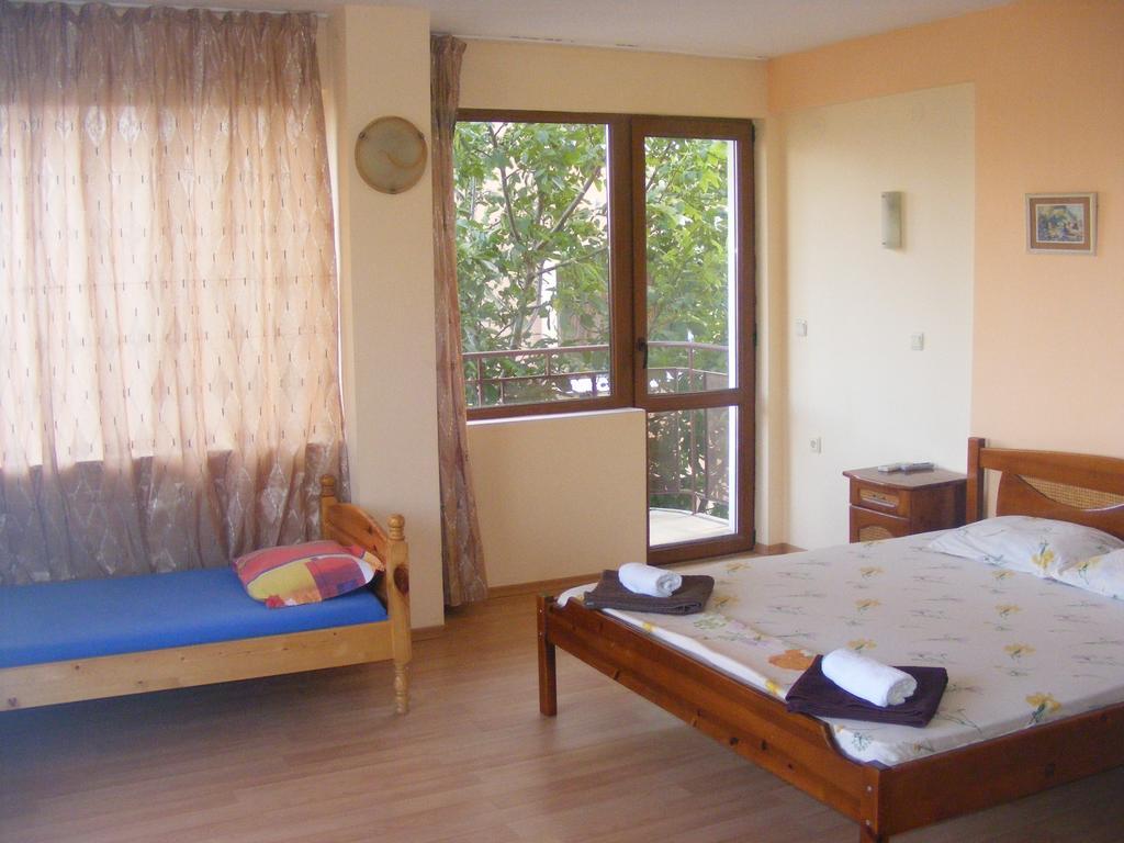 Guest House "Zora - Sarafovo" Burgas Exterior foto