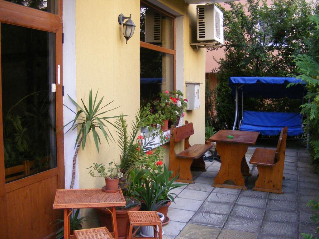 Guest House "Zora - Sarafovo" Burgas Exterior foto