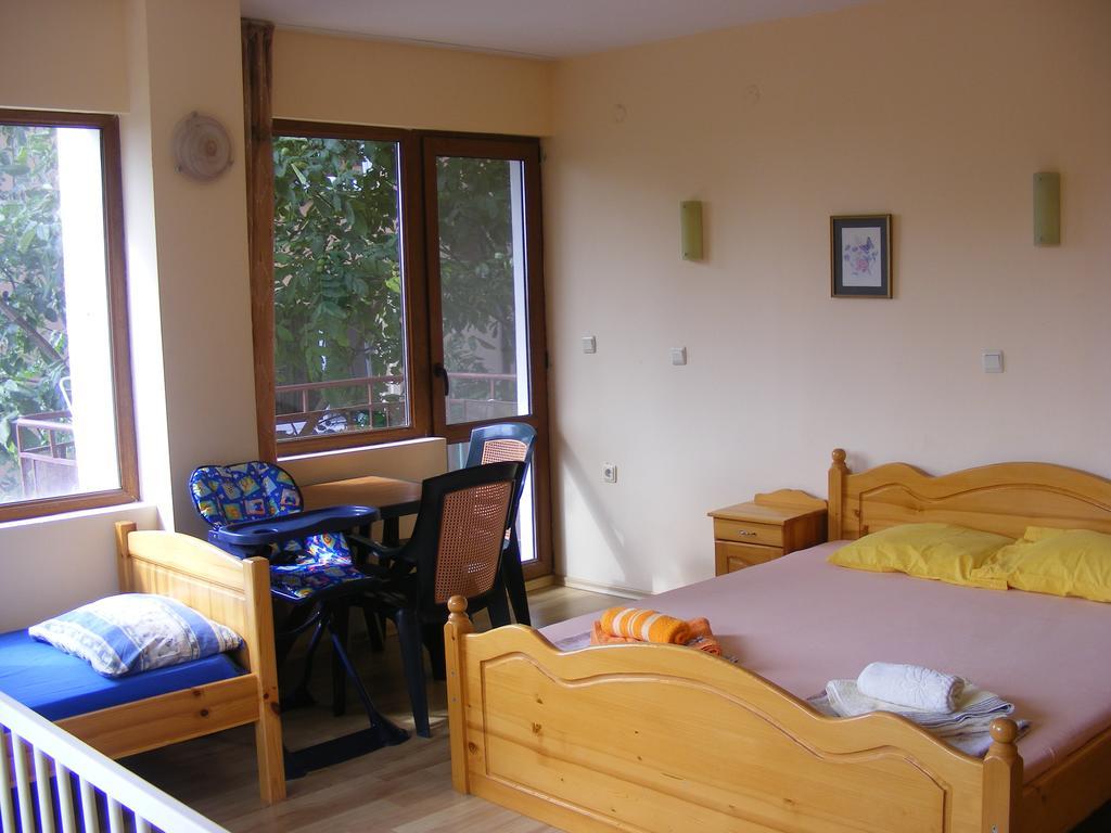 Guest House "Zora - Sarafovo" Burgas Exterior foto